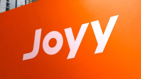 南京AI直播代理公司怎么选？老铁们别急着掏钱，先听我这个“过来人”唠点干的