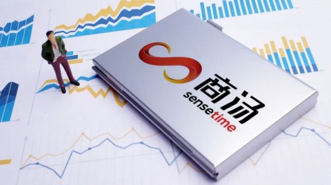 别再让AI帮你写诗了！试试让它替你“搬砖”，这个“虚实结合”的黑科技藏不住了